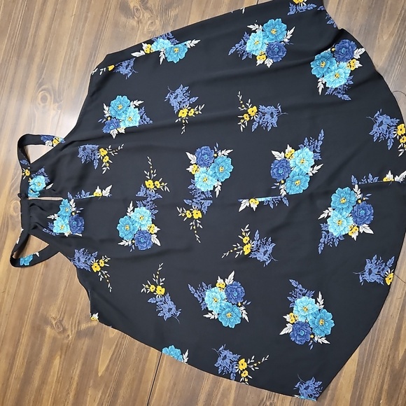 Torrid Black Tank Top with Blue and Yellow Floral Design - Picture 4 of 8